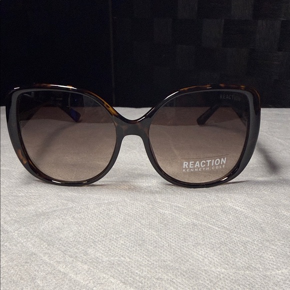 Raffle shades Kenneth Cole Reaction Tortoise Shell Sunglasses - Picture 1 of 7